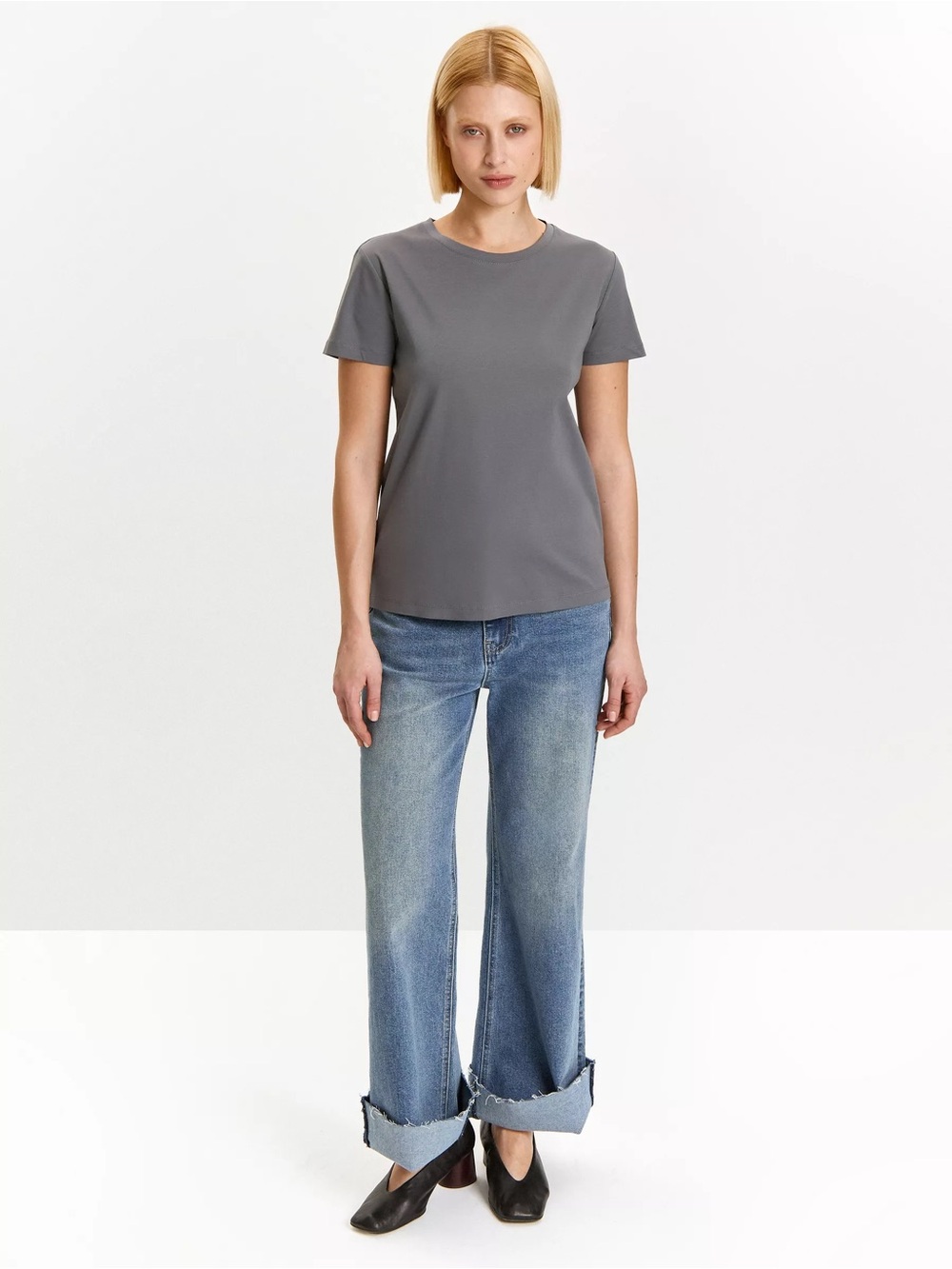 Emka Basics Classic Crew Neck Short Sleeve Tee in Heather Gray EU size 46